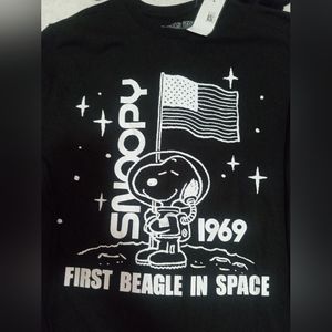 Snoopy first beagle in space T-shirt kids Large new with tags